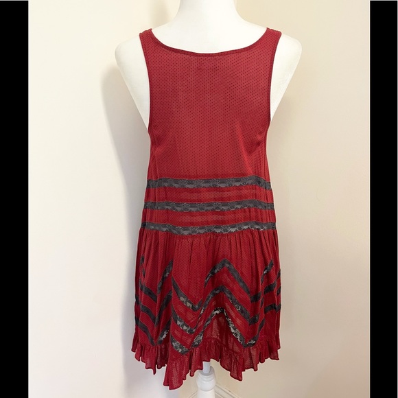 Beautiful Free People voile and lace mini dress! - Picture 4 of 9